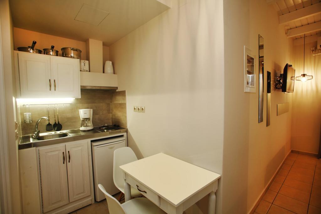 Apartment Vasilis Agia Marina